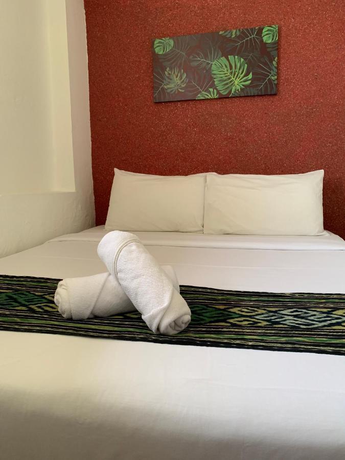 My Place Hotel & Lodge Кучинг Экстерьер фото